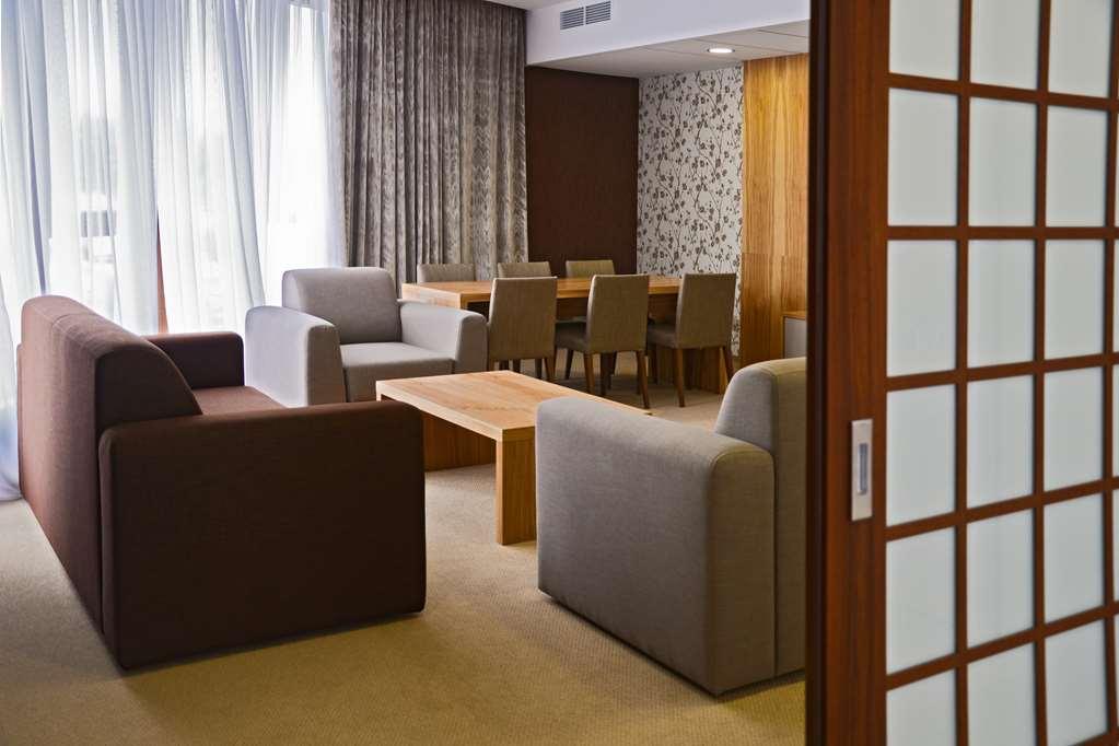 Ovis Hotel Charkiw Interior foto