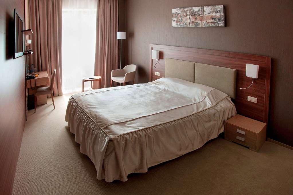 Ovis Hotel Charkiw Zimmer foto