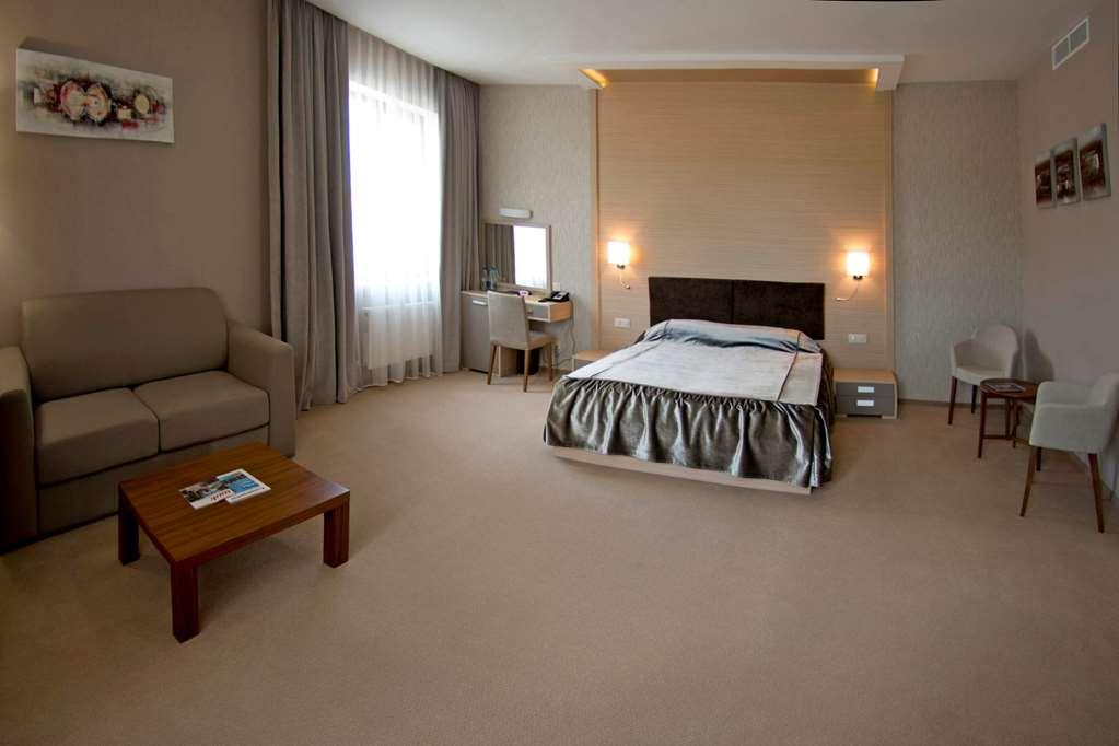Ovis Hotel Charkiw Zimmer foto